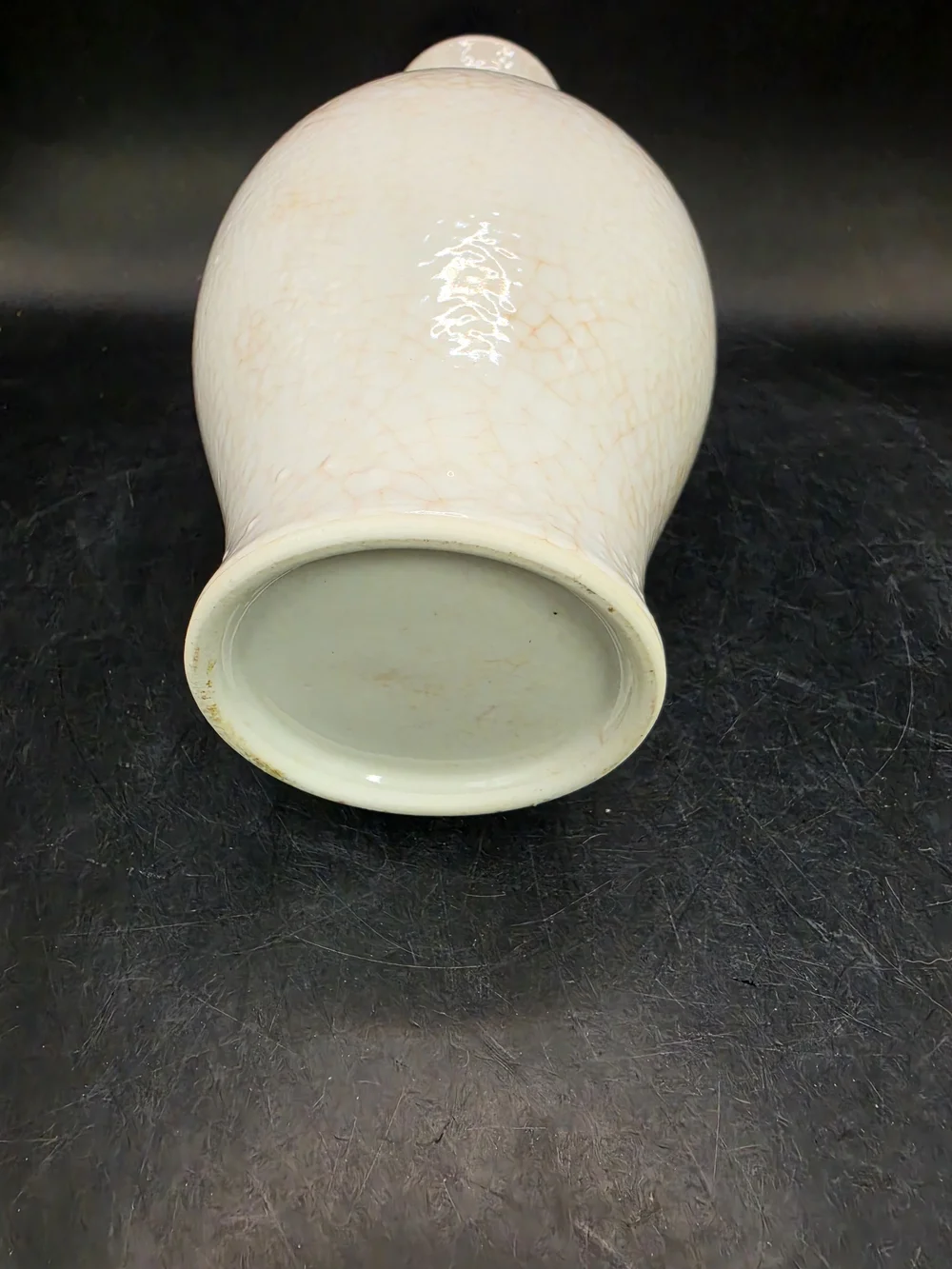 Elegant Crackle-Glaze Ceramic Vase in Cream